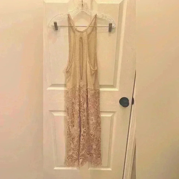 Free People - Picture 4 of 5